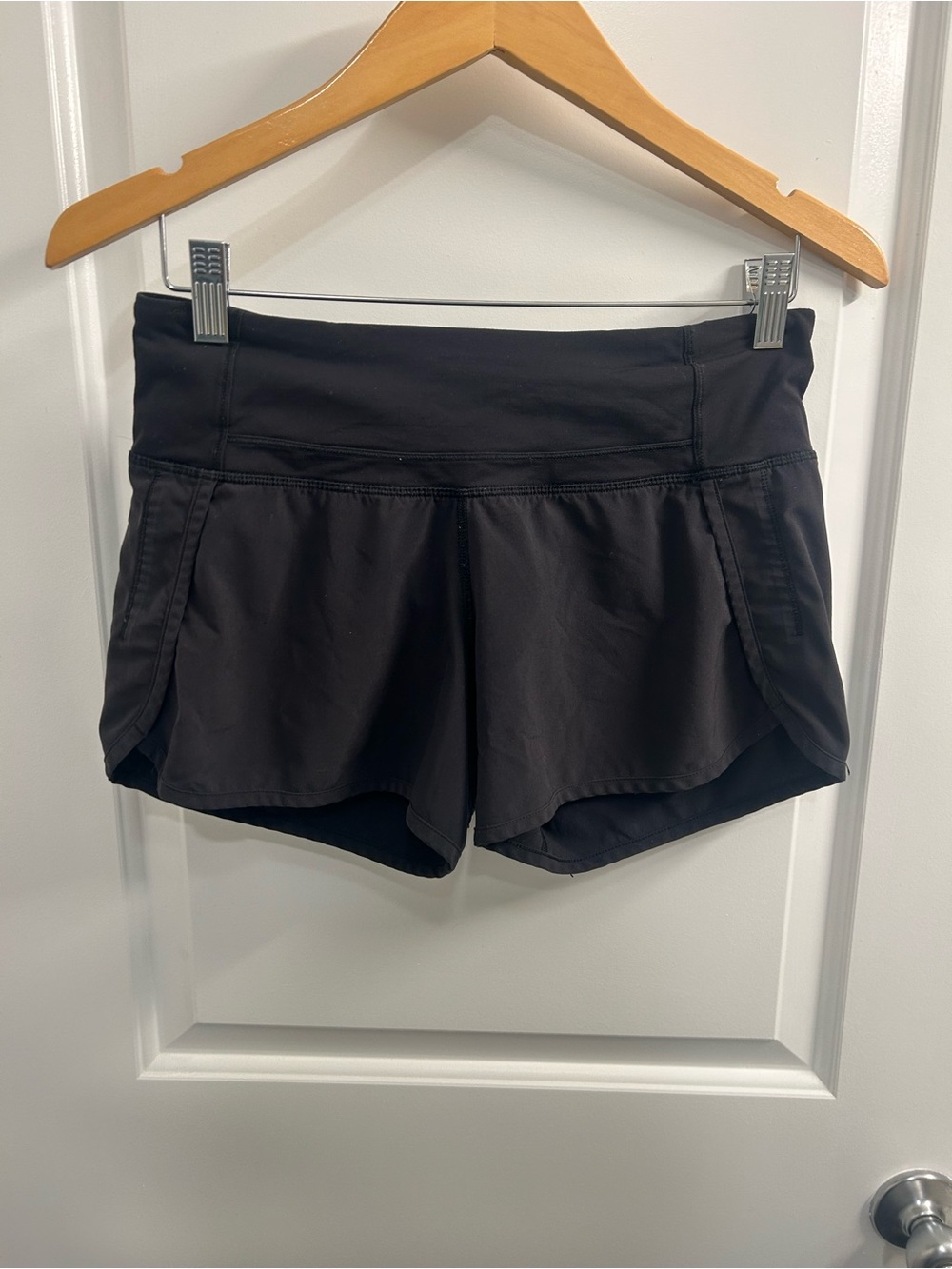 Lululemon Run Times Short Sz 4